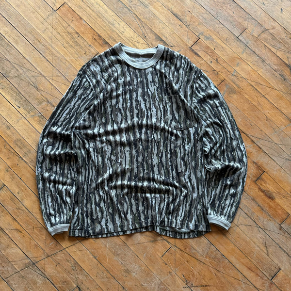90's Camo Longsleeve Tee (L)